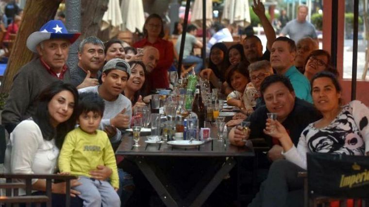 Chilenos festejan en Mendoza