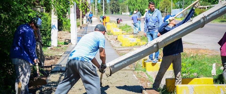 Avanza la nueva ciclovía en Colonia Las Rosas
