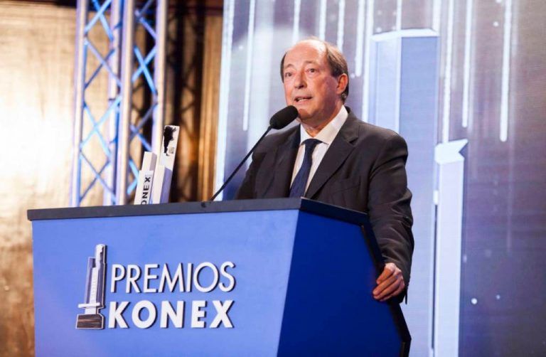 Ernesto Sanz premio Konex de Platino