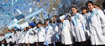 Colecta de guardapolvos en Tunuyán