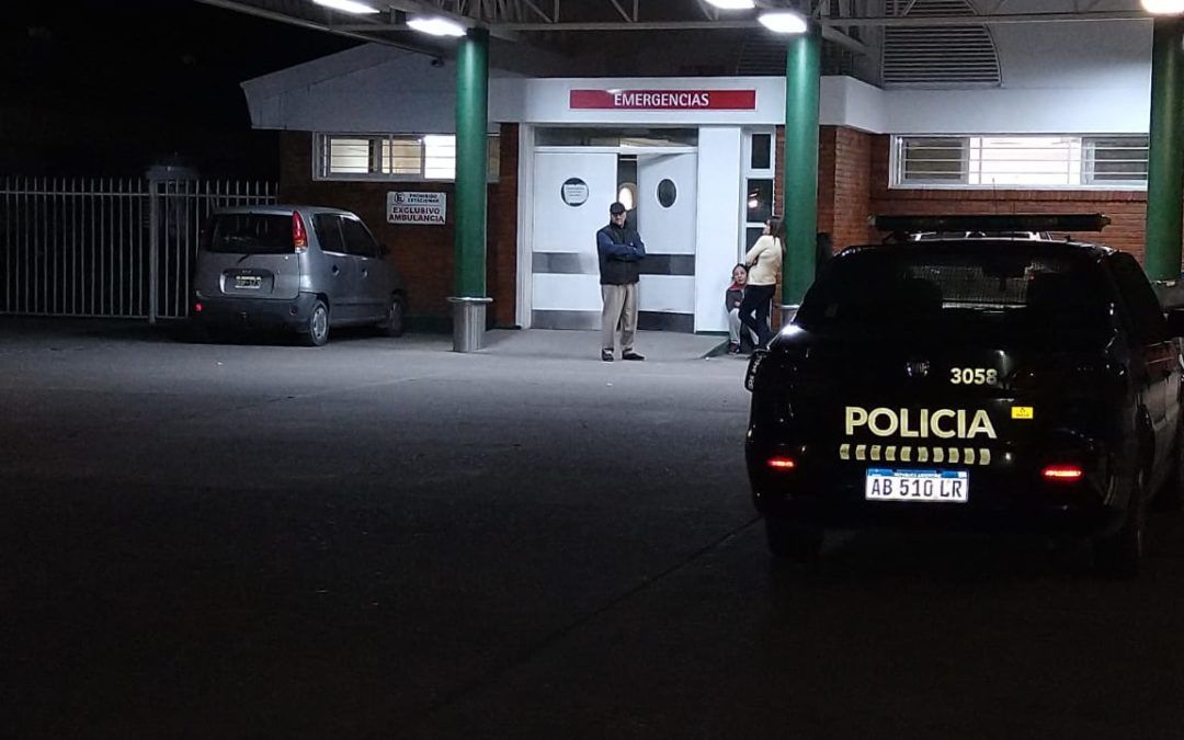 Trágica noche de domingo, una mujer fue embestida por un auto