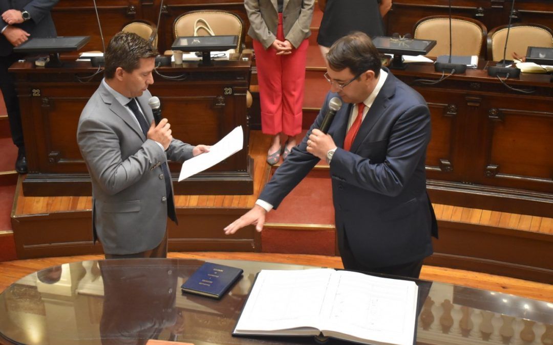 Emiliano Campos juró como Diputado Provincial.