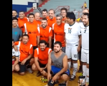 Evo Morales en Mendoza, fútbol con el PJ y dirigentes de Tunuyán.