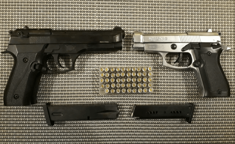 Negocios distintos. Vendían y alquilaban armas por Facebook.