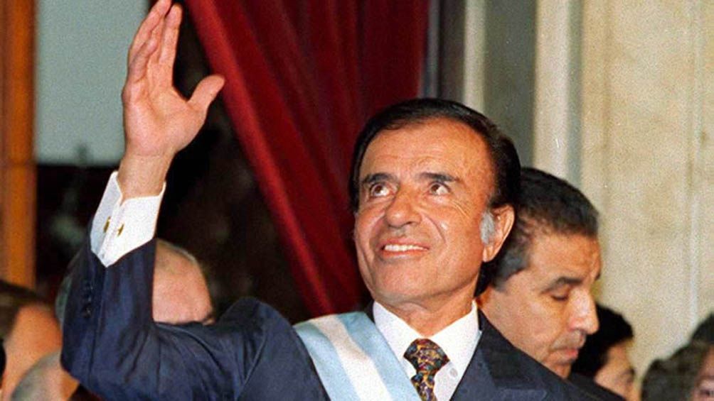 «Carlos Menem, el Presidente que no se privó de nada» por «Coqui» Romero.