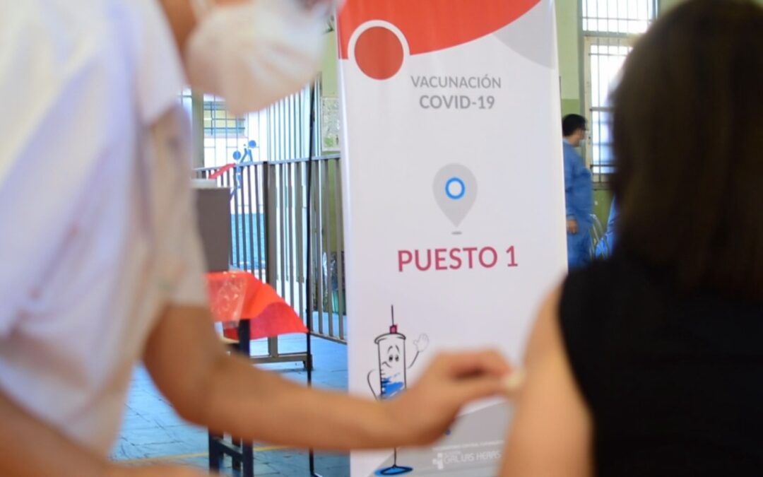 Hoy podrán vacunarse quienes perdieron su turno de la primer dosis.