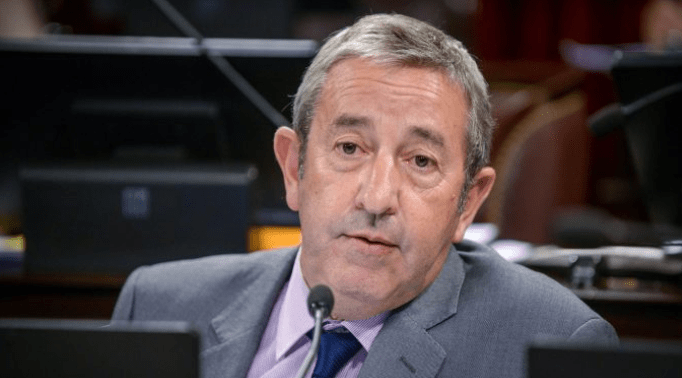 Suspensión de remates y desalojos, el pedido de Julio Cobos