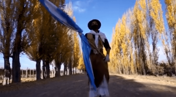 Original homenaje de San Carlos en éste 25 de Mayo