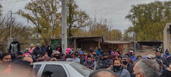 Protesta vecinal por accidentes en  Ruta 40 y Coronel Videla. Vialidad promete colocar semáforos.