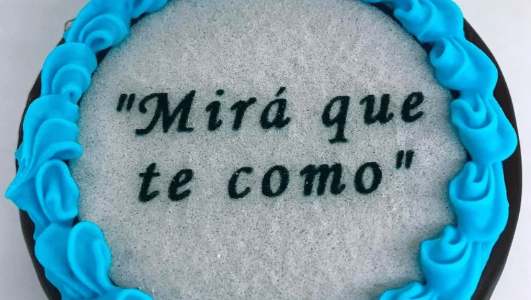 Alfajores mendocinos en homenaje al «Dibu» Martinez, son furor.