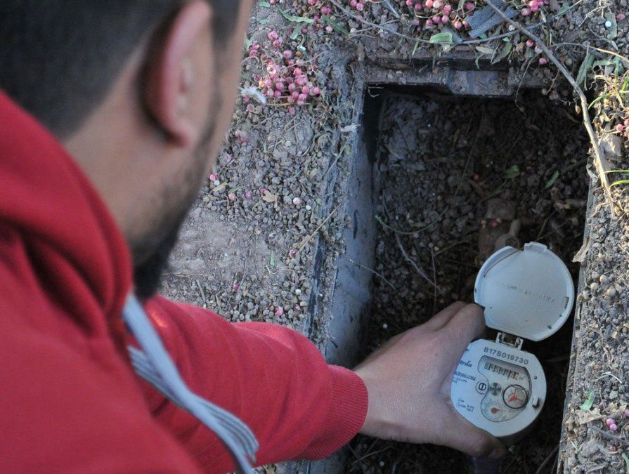 Por fin habrá controles de agua, AYSAM instalará medidores.