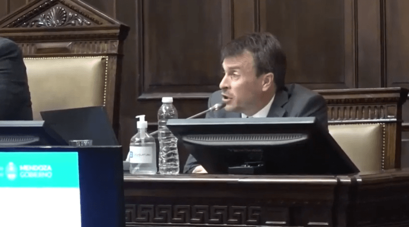 Presupuesto 2022, sin endeudamiento y con superávit, con aumentos en automotores e inmobiliario