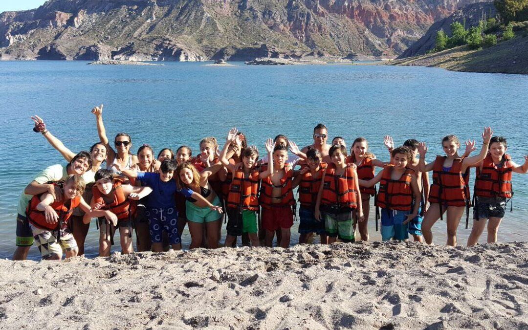 Para todos. Viajes de egresados gratis, el anuncio de éste Martes