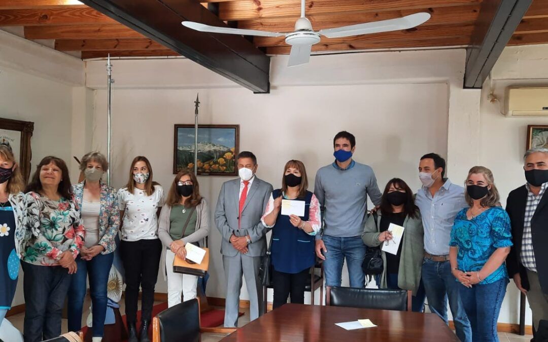 Escuelas de Tunuyán recibieron ayuda del HCD