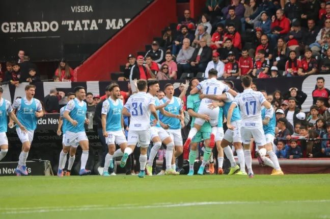 El Tomba lo hizo de nuevo,  triunfo clave ante Newell’s, en Rosario