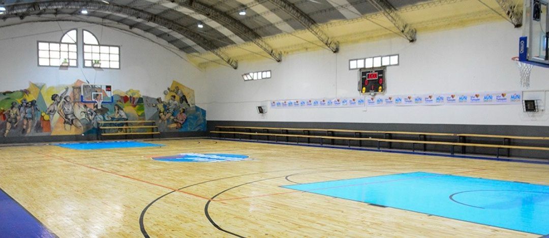 Importante obra en el polideportivo de Vista Flores
