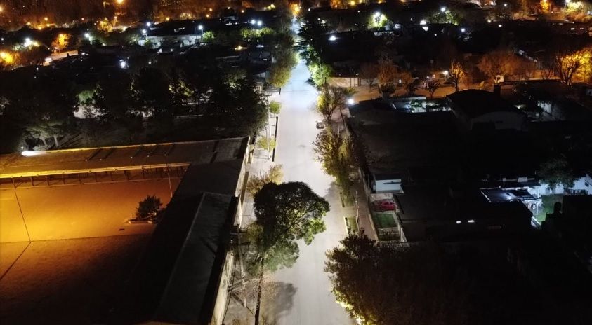 Continúa el recambio de luminarias en San Carlos
