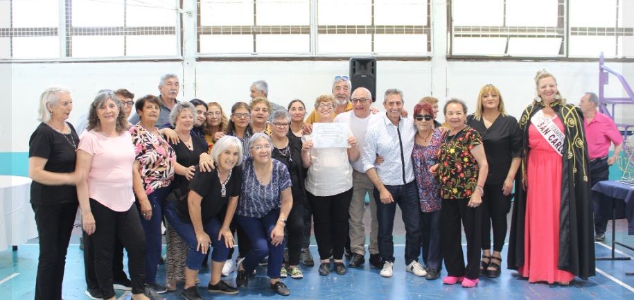 San Carlos homenajeó a sus Adultos Mayores