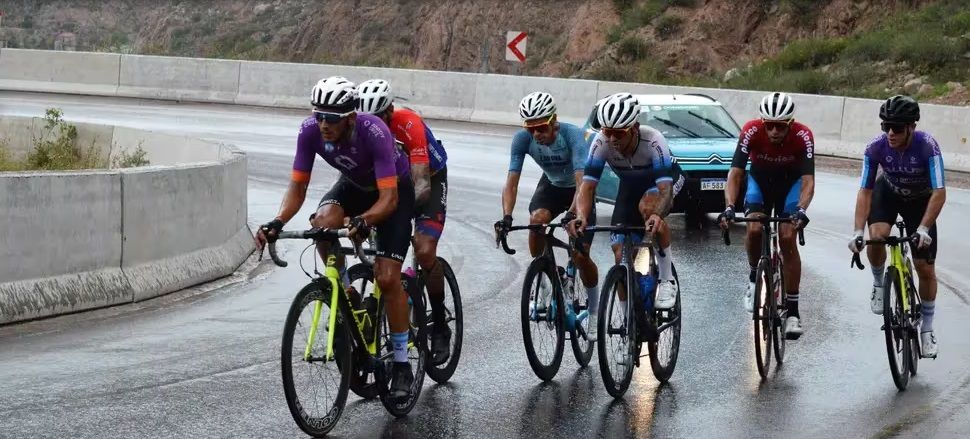 Vuelta de Mendoza, Laureano Rosas primero en Villavicencio