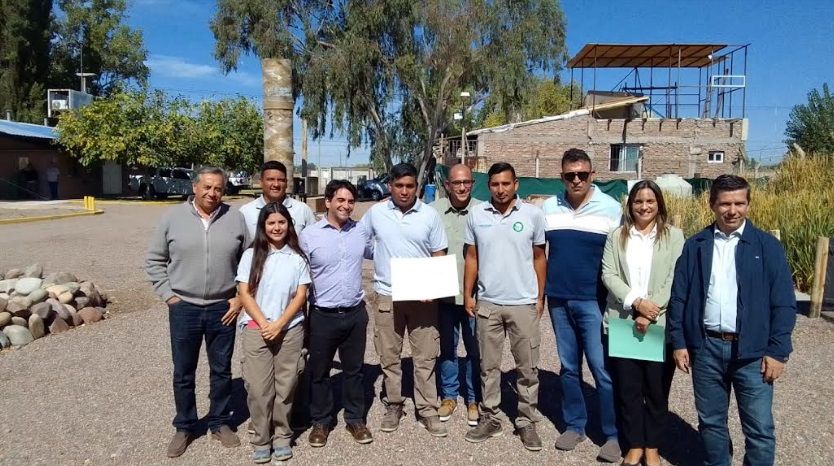 Cuidado del ambiente. La Legislatura mendocina distinguió al Colector Pescara 