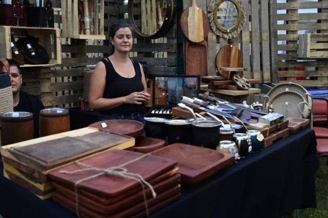 Especial «Día del Padre» en el mercado del emprendedor de Godoy Cruz