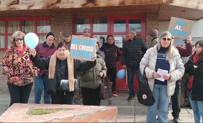 La Consulta, el cierre del correo convocó a los vecinos