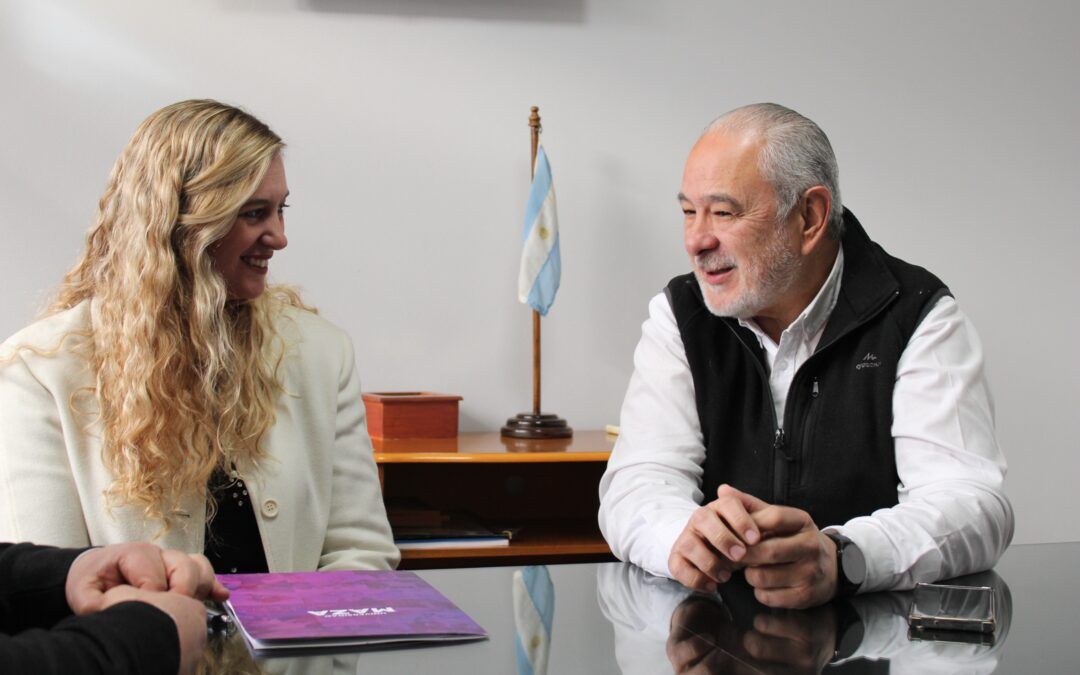 San Carlos estrecha lazos con la Universidad Maza