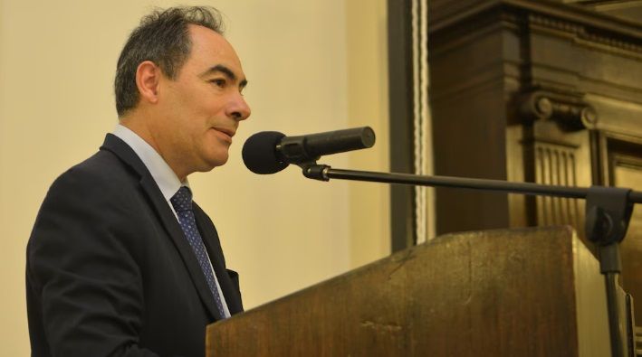 Quién es el funcionario de Mendoza que dio positivo en un control de alcoholemia mientras manejaba un auto oficial