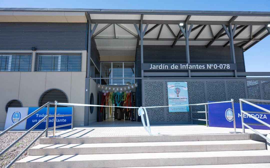 Quedó inaugurado el Jardín del barrio Sol y Sierra, de Godoy Cruz