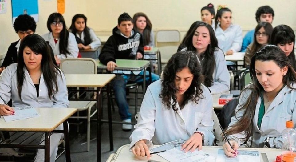 Ingreso al secundario, comenzaron las inscripciones para alumnos de 7*