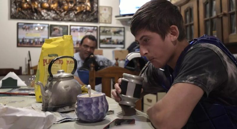 «No trabaja, no ayuda en la casa y, encima, me gastó los ahorros», una mujer pidió a la Justicia que saquen a su esposo de la casa