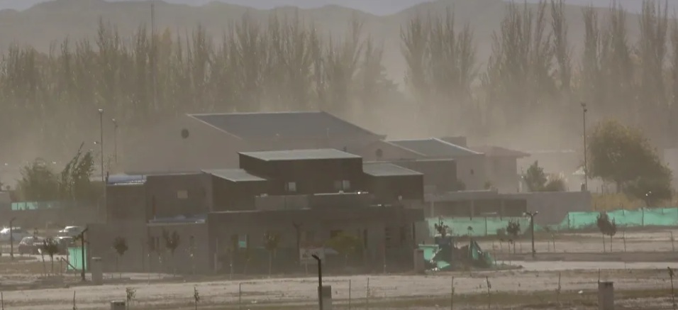 Alerta amarilla para el Valle de Uco por la presencia del Viento Zonda