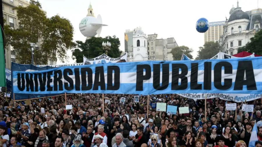 Otro masivo repudio de los universitarios al Gobierno Nacional