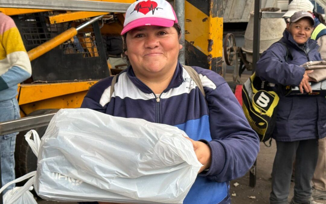 Trabajadores municipales de San Carlos recibieron la indumentaria oficial