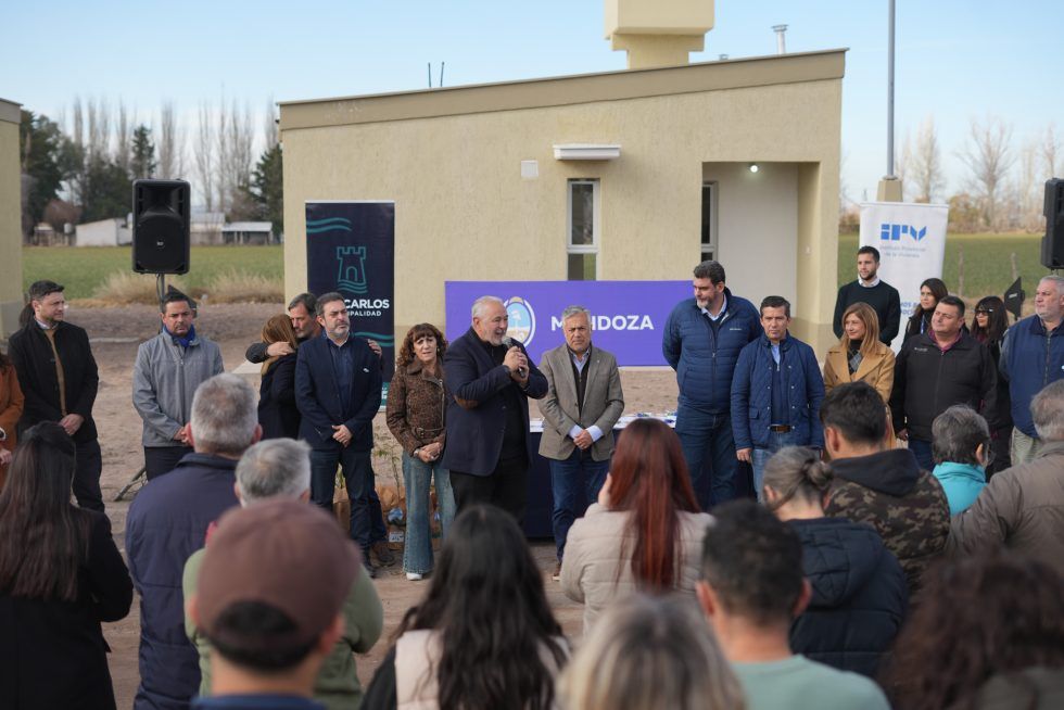 Nueva entrega de viviendas en Barrio La Superiora, de  La Consulta.