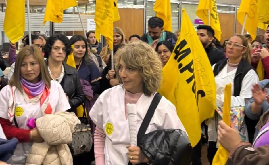 Ampros aceptó un aumento del 11% y finalizó la paritaria