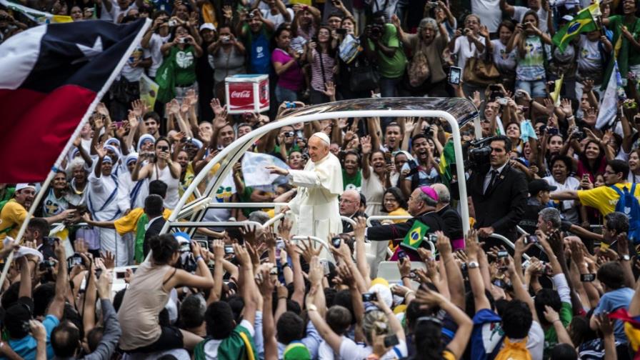 Llega una delegación del Vaticano y crece la expectativa por el viaje del Papa