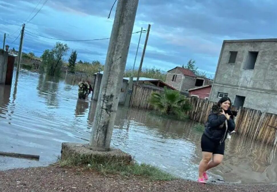 Cómo consecuencia del Súper Niño, Irrigación explicó por qué se inundó un barrio